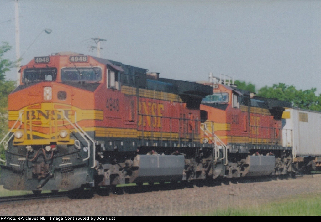 BNSF 4948 East